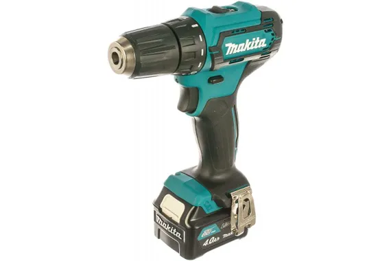 Аккумуляторный шуруповерт "MAKITA" DF333DWME
