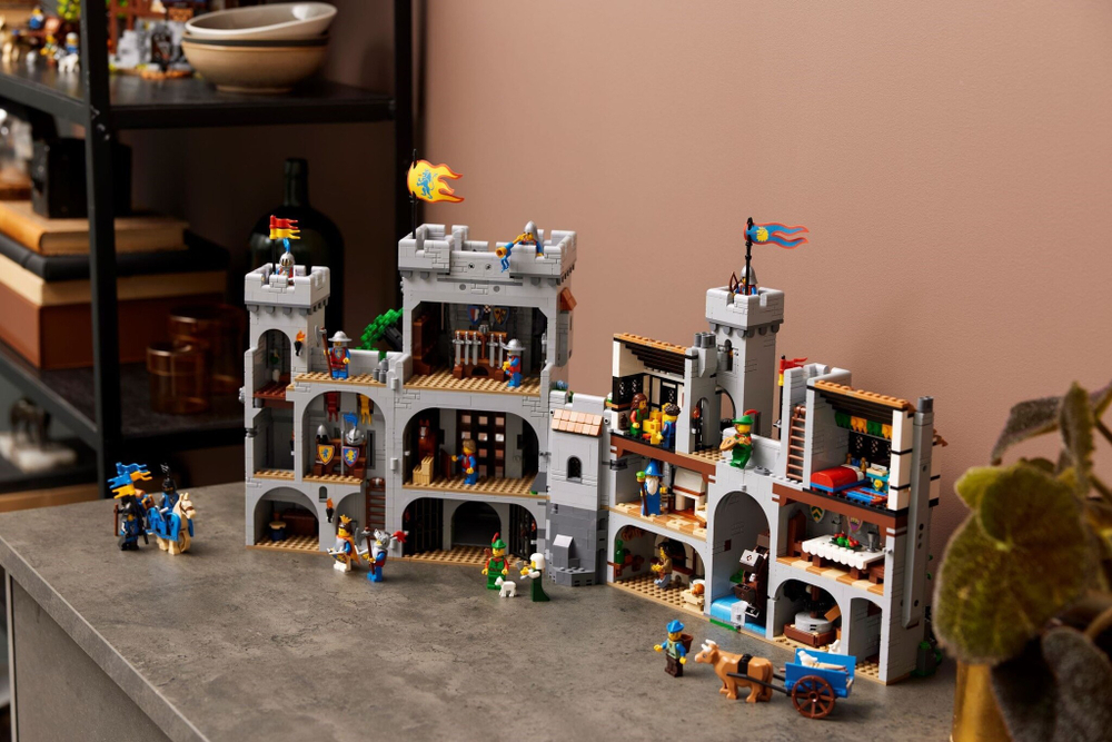 Конструктор LEGO Castle 10305 Замок