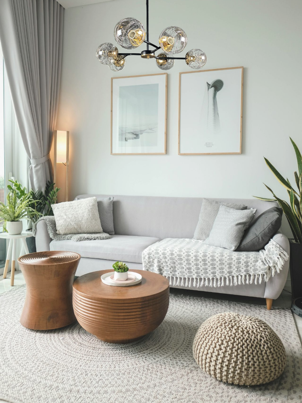 Люстра потолочная на штанге Lanbos, 6 ламп Е27, до 360 Вт, до 27 кв м, черная с золотом