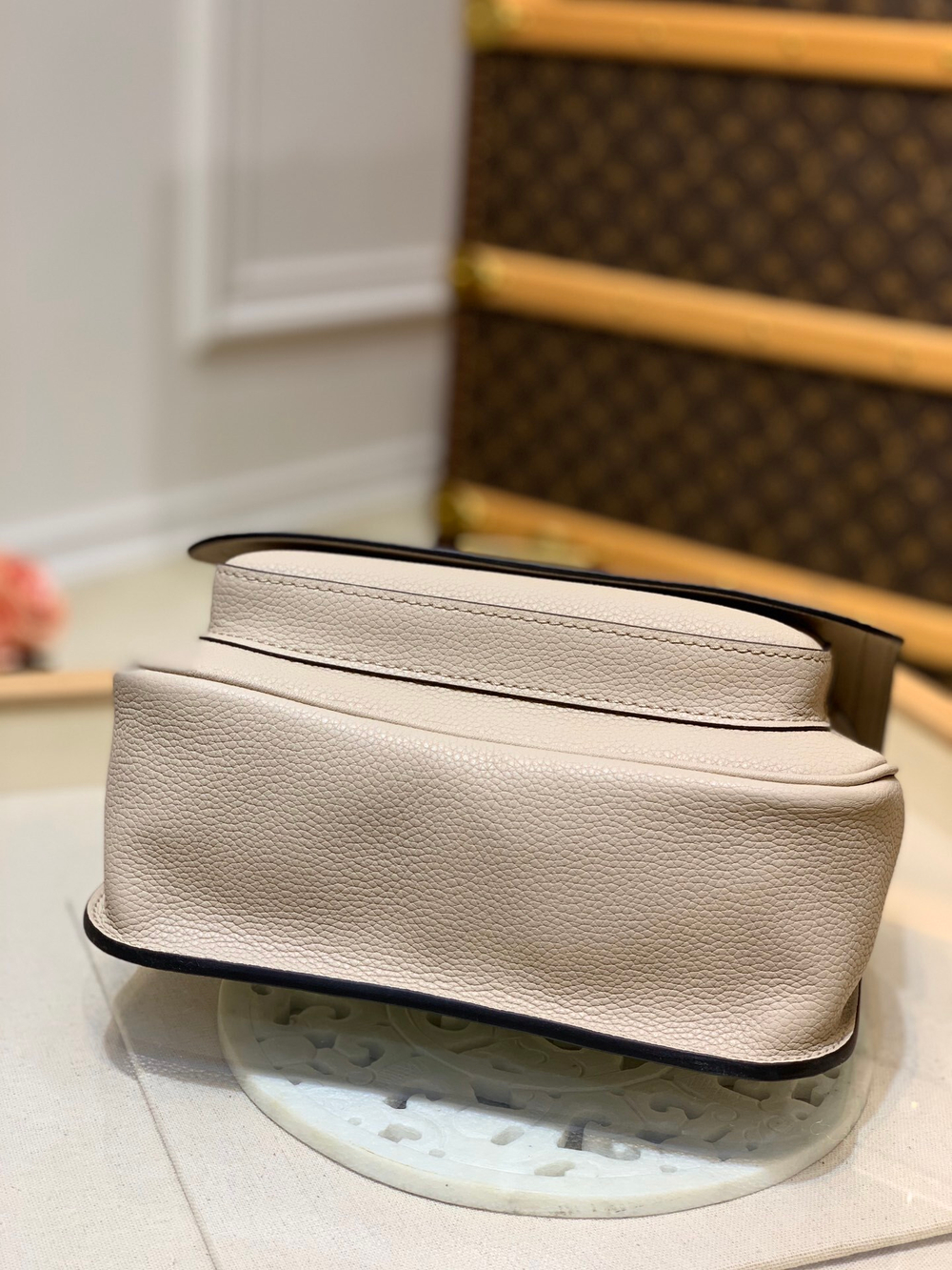 Louis Vuitton Lockme Chain Bag
