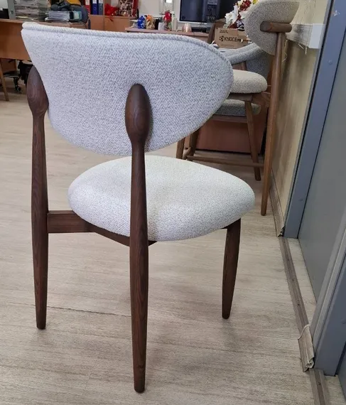 Стул Holmes 4, бежевый, ножки орех