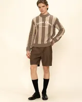 Коричневый свитер 