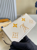 Louis Vuitton Zippy Wallet