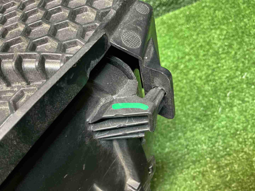 Фара правая Geely Tugella (2019-2024) LED