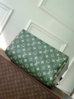Louis Vuitton Speedy P9 Bandouliere 40