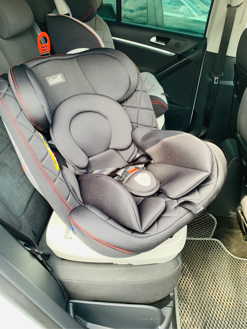 Автокресло детское KBH303 ISOFIX (Черный black) Артикул: KBH303Bl