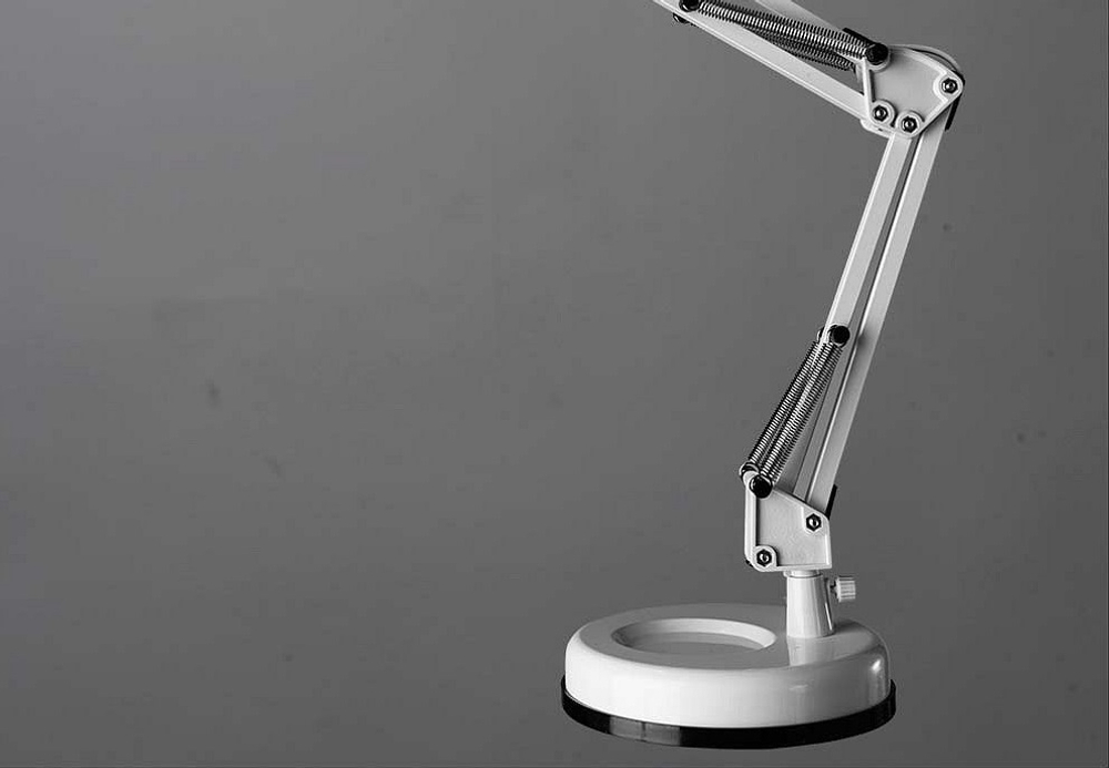 Настольная лампа Arte Lamp A1330LT-1WH