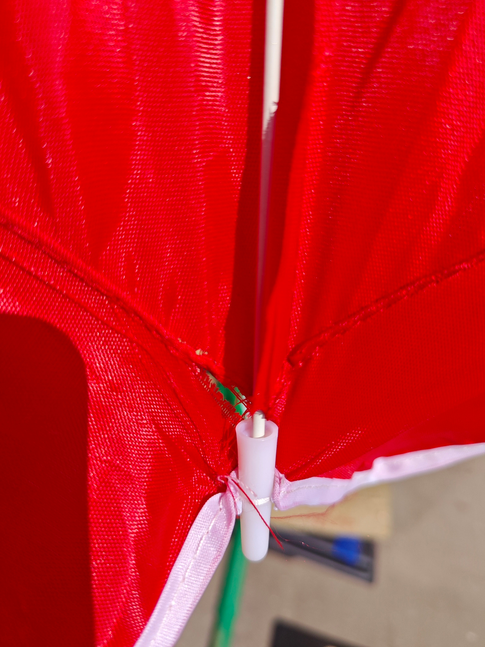 Зонт  1,8м однотонный (цвета в ассортименте) 2 части арт.189P УЦЕНКА