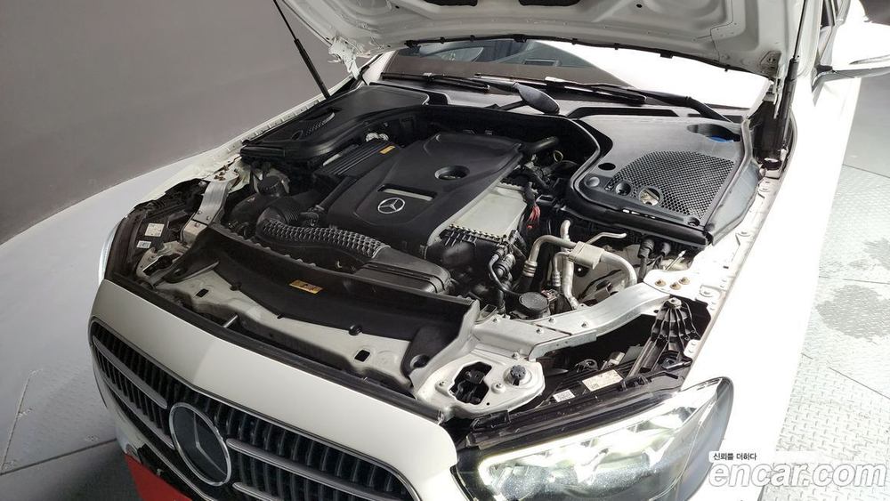 Mercedes-Benz E-Class W213 E250 Avangarde (12.2020)