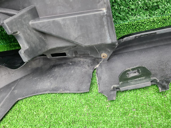 Бампер передний Toyota Camry xv50 (2014-2018)