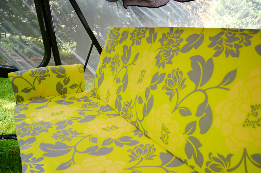 Качели садовые OLSA 3-х местные Сиена(каркас антрацит, м/э разноцветный рис.цветы)1 уп.