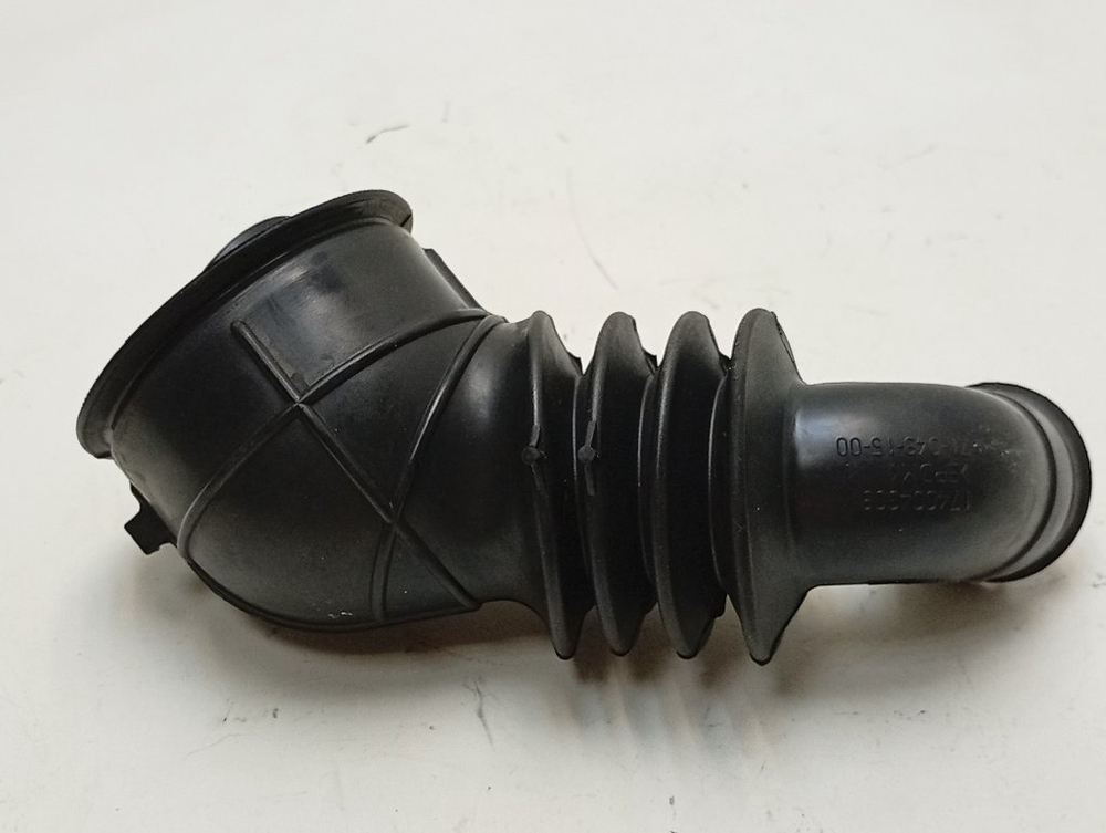 EWUC4105 кт43 Патрубок сливной для стиральных машин Indesit Ariston 174004309 б/у