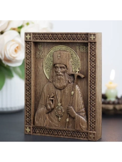 Лука Крымский икона деревянная резная, ясень