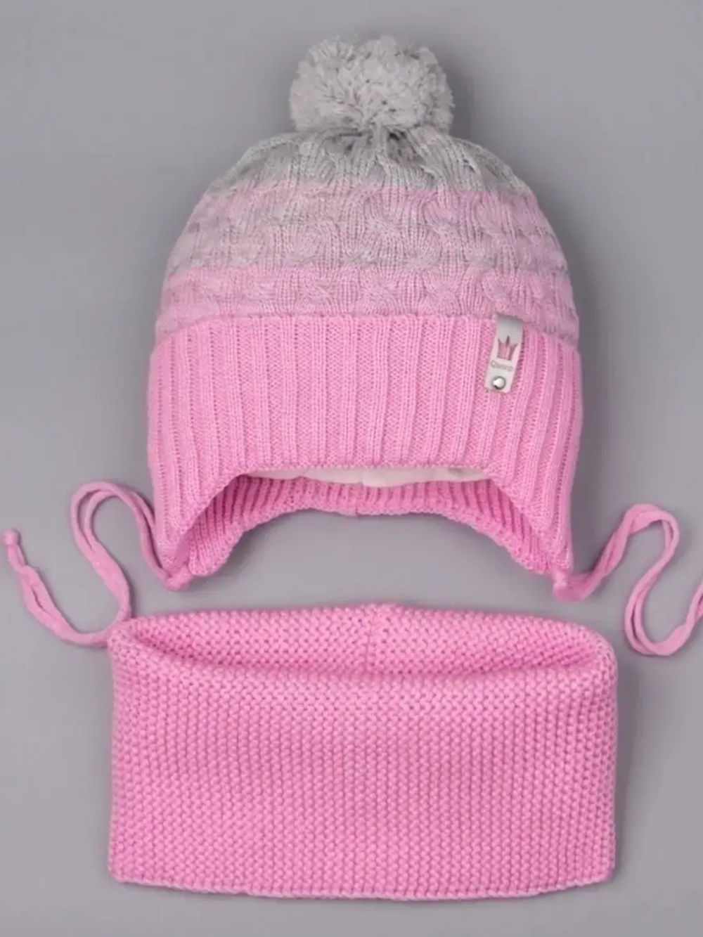 Шапка для девочки осенняя вязаная и снуд