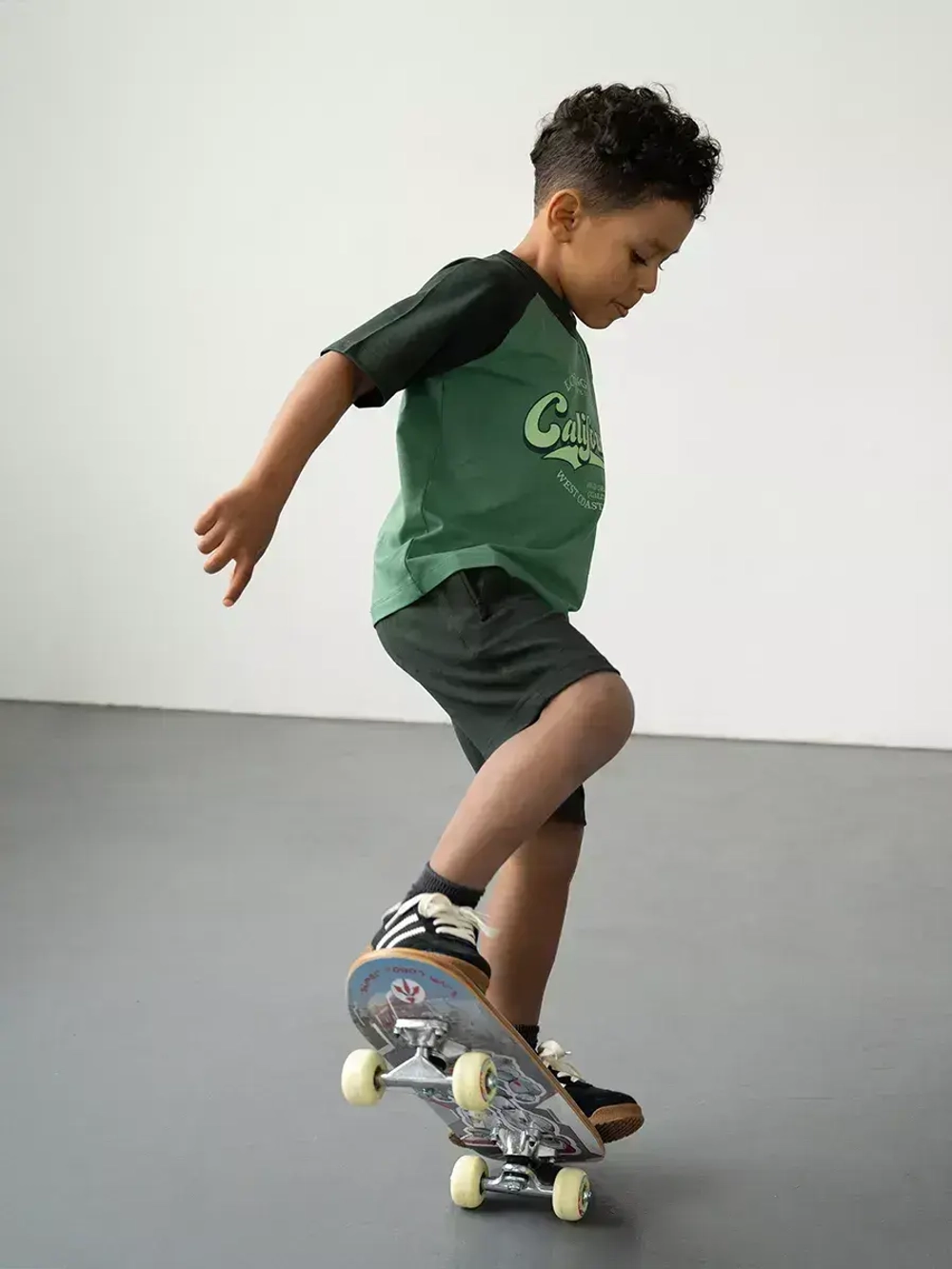 Летний костюм для мальчика в садик