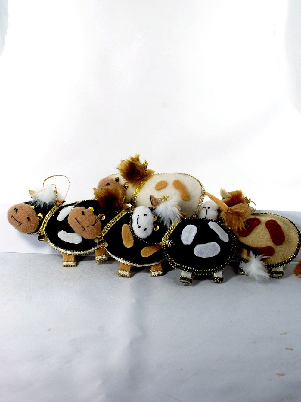 Украшение на елку Бычок