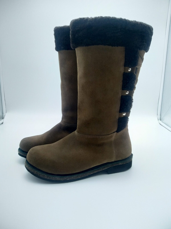 41 Унты женские из замши