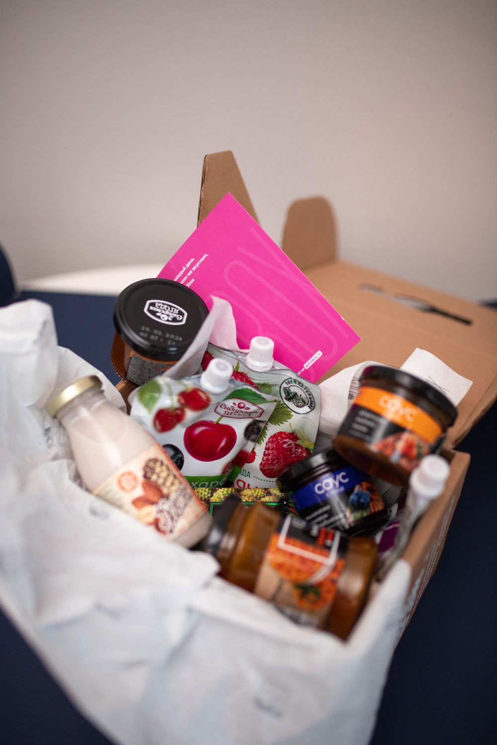 Набор продуктов APICO BOX №7 "Из Сибири с любовью", подарочный набор из 9-ти продуктов из Сибири, Новогодний подарок