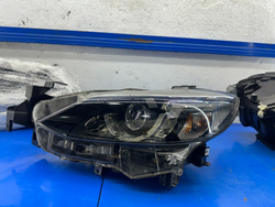 Оригинальная фара (левая/правая) Mazda 6 (Атенза/Артез) и Mazda 3 (Axela)