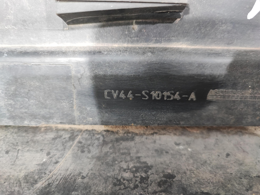 Накладка порога правого Ford Kuga 2 (CBS) 12-19 Б/У Оригинал CV44S10154A