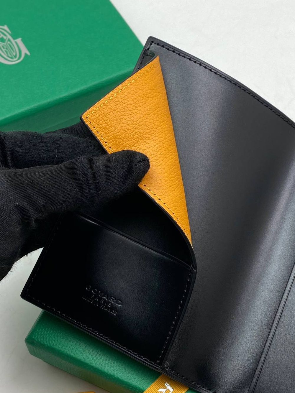 Обложка для паспорта Goyard