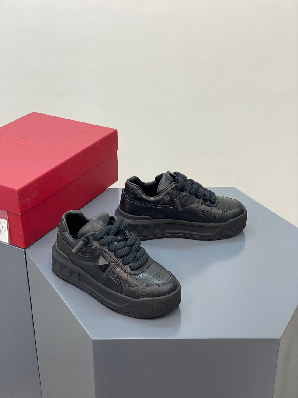 Valentino Sneakers