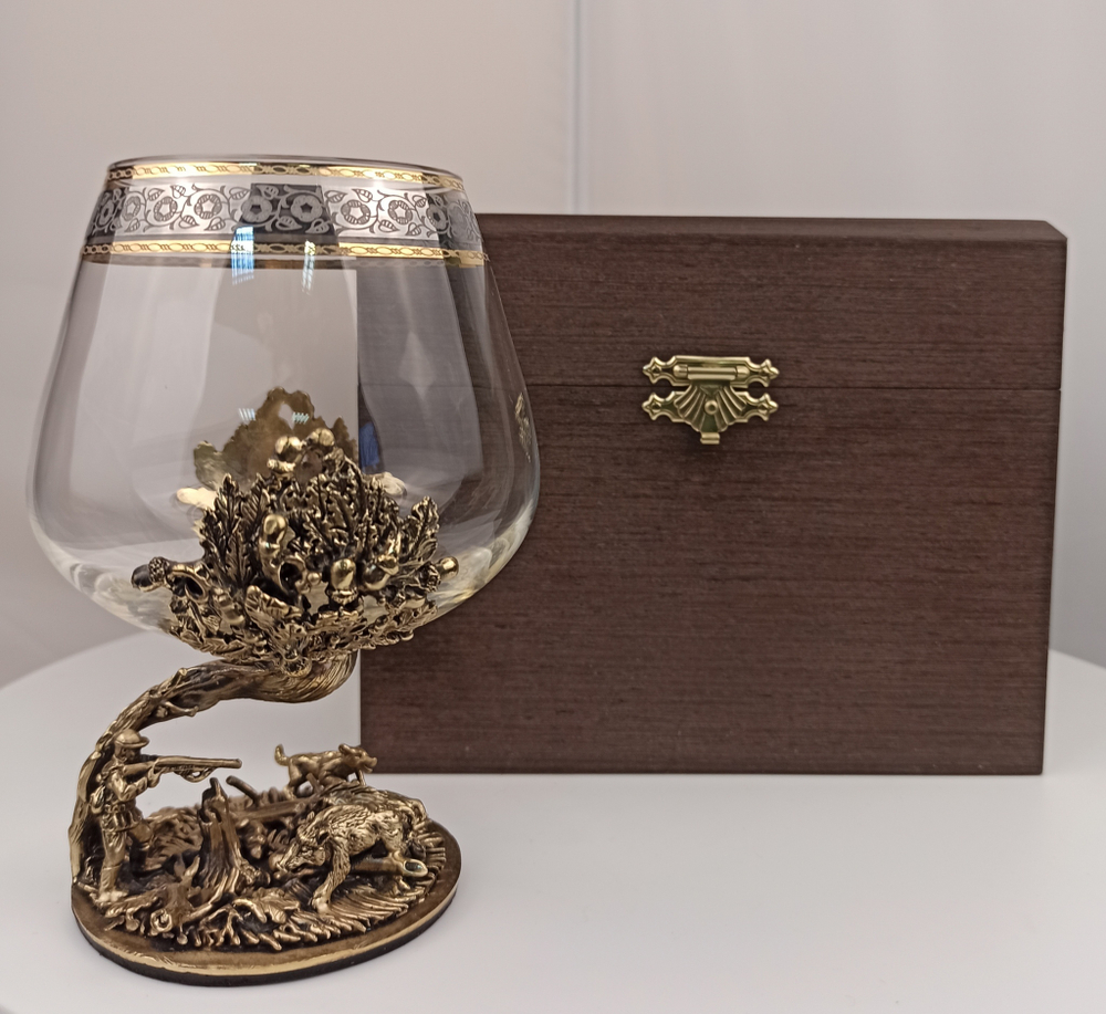 Бокал для коньяка Охота на Кабана в подарочном футляре