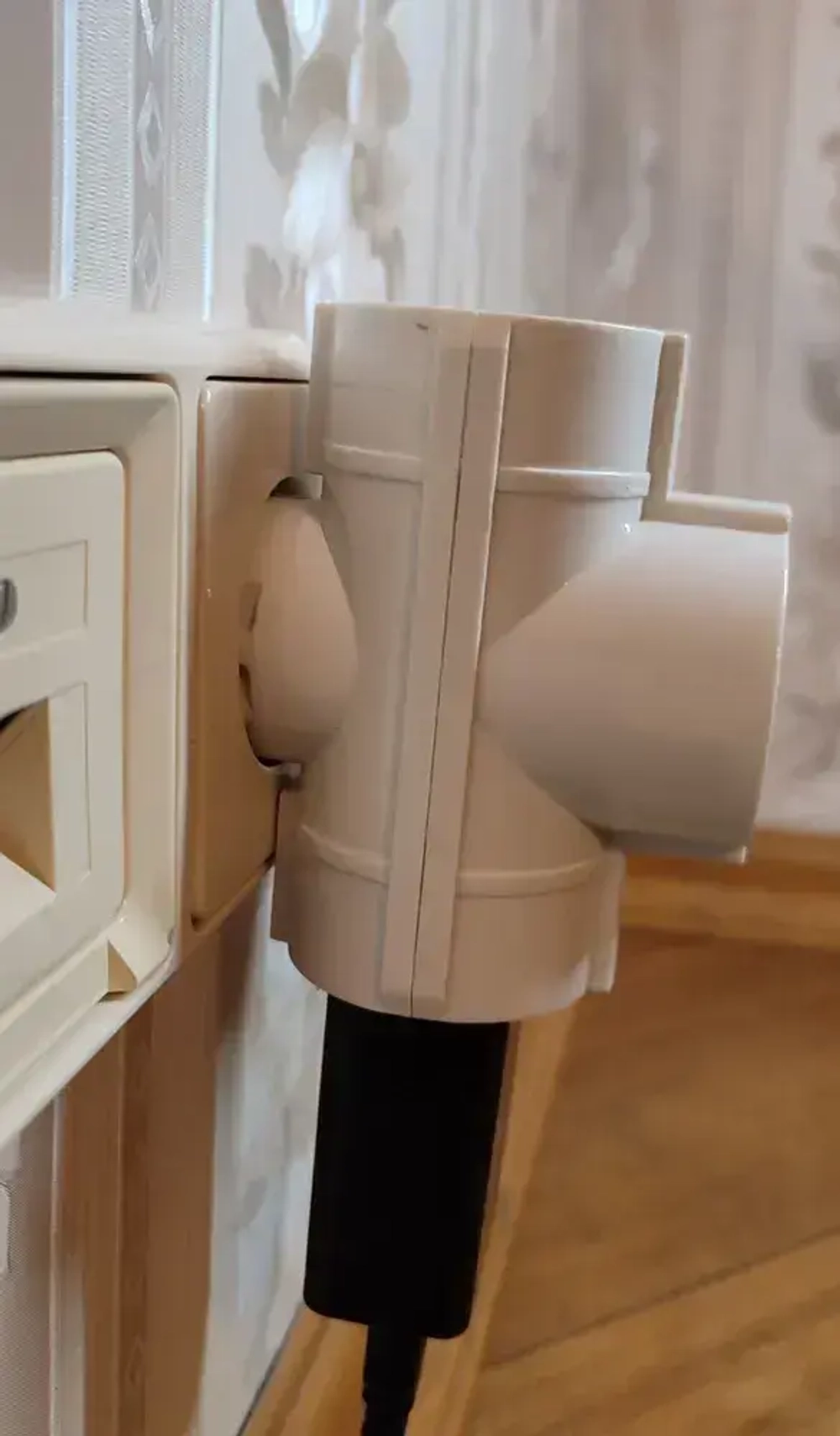 тройник с клавишей