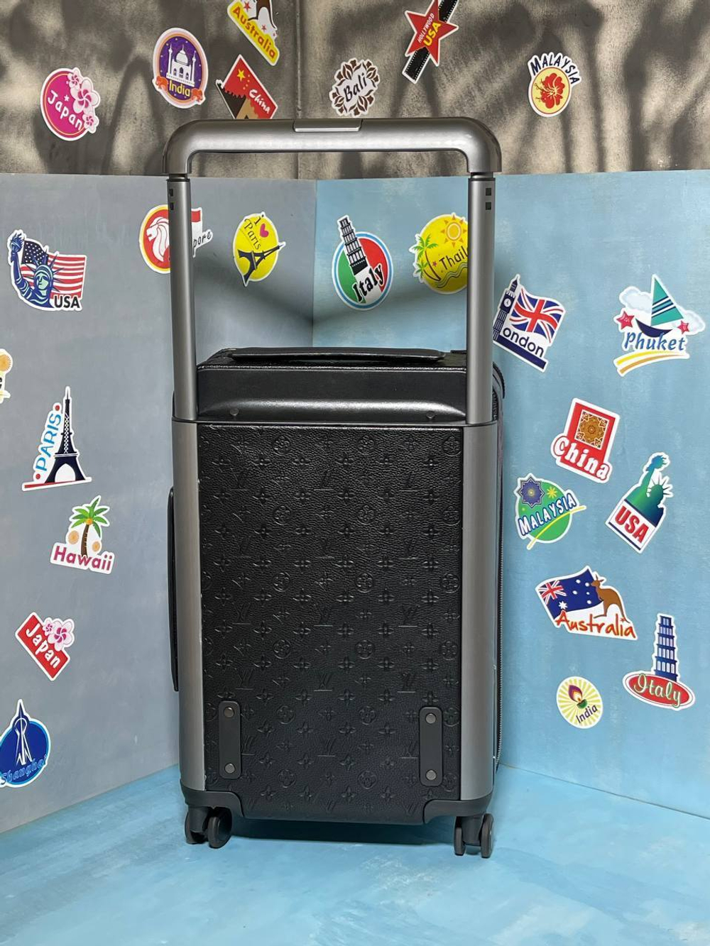 Чемодан Louis Vuitton