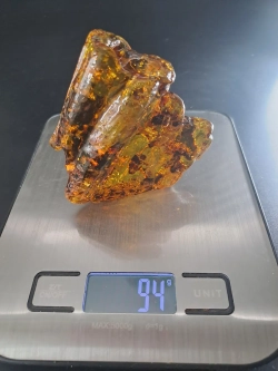 Копал молодой янтарь коллекционный 94 гр