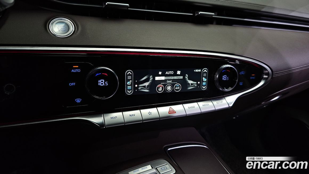 Genesis GV70 2.5T Бензин 2WD (05.2022)