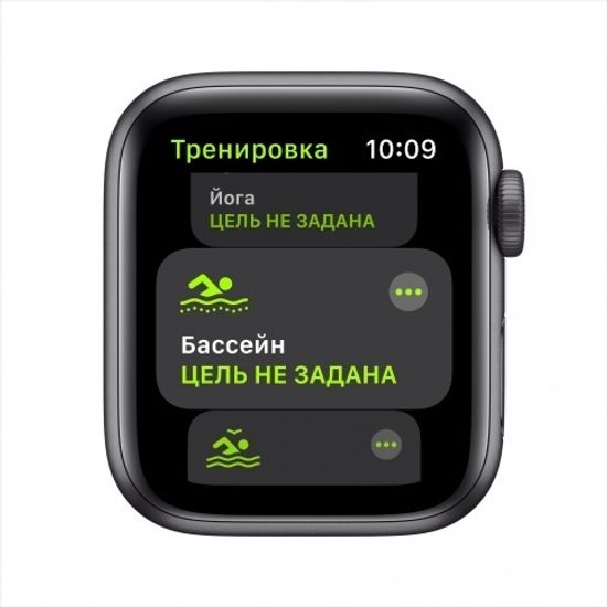 Apple Watch SE, 44 мм, корпус из алюминия цвета «серый космос», спортивный ремешок чёрного цвета