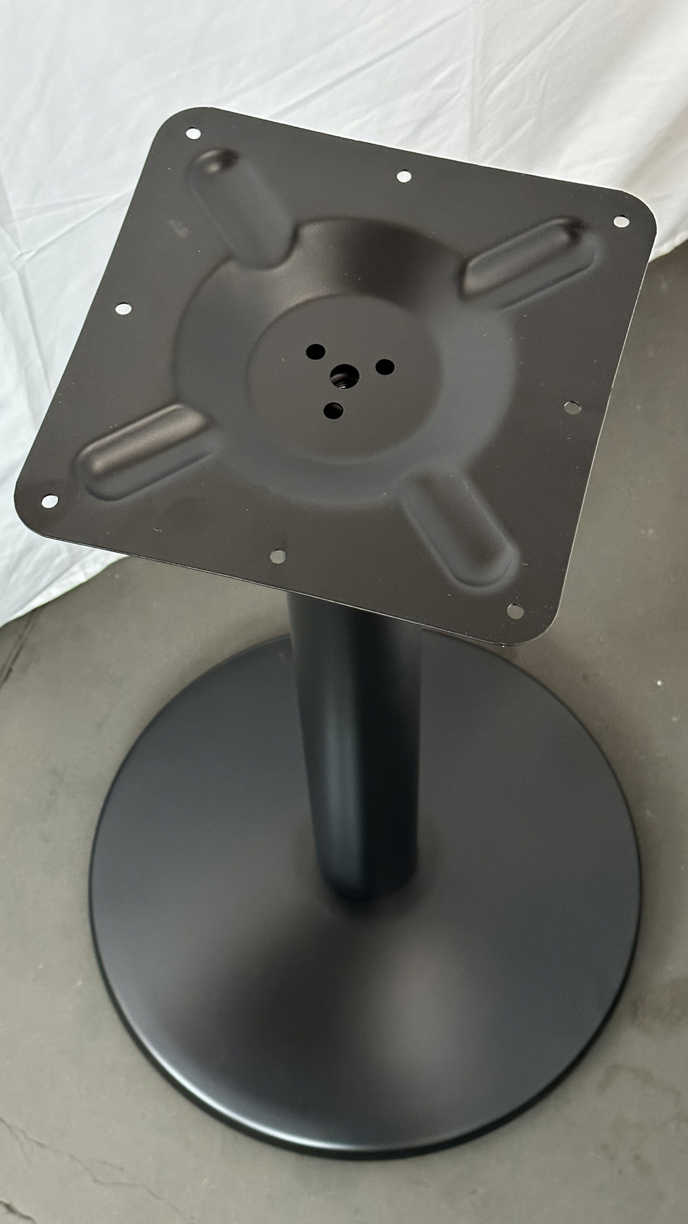 Подстолье стальное 1047EM