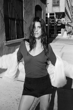 ZARА ВЕЛЬВЕТОВЫЕ МИНИ-ШОРТЫ, ЧЕРНЫЙ