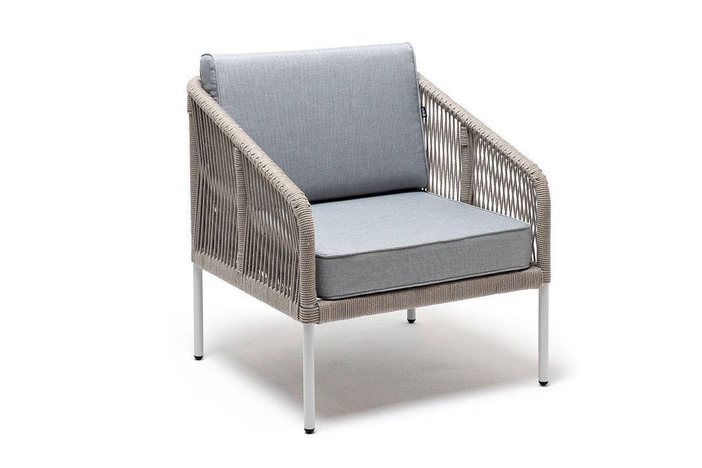 "Канны" кресло плетеное из роупа, каркас алюминий светло-серый (RAL7035) муар, роуп серый меланж круглый, ткань светло-серая