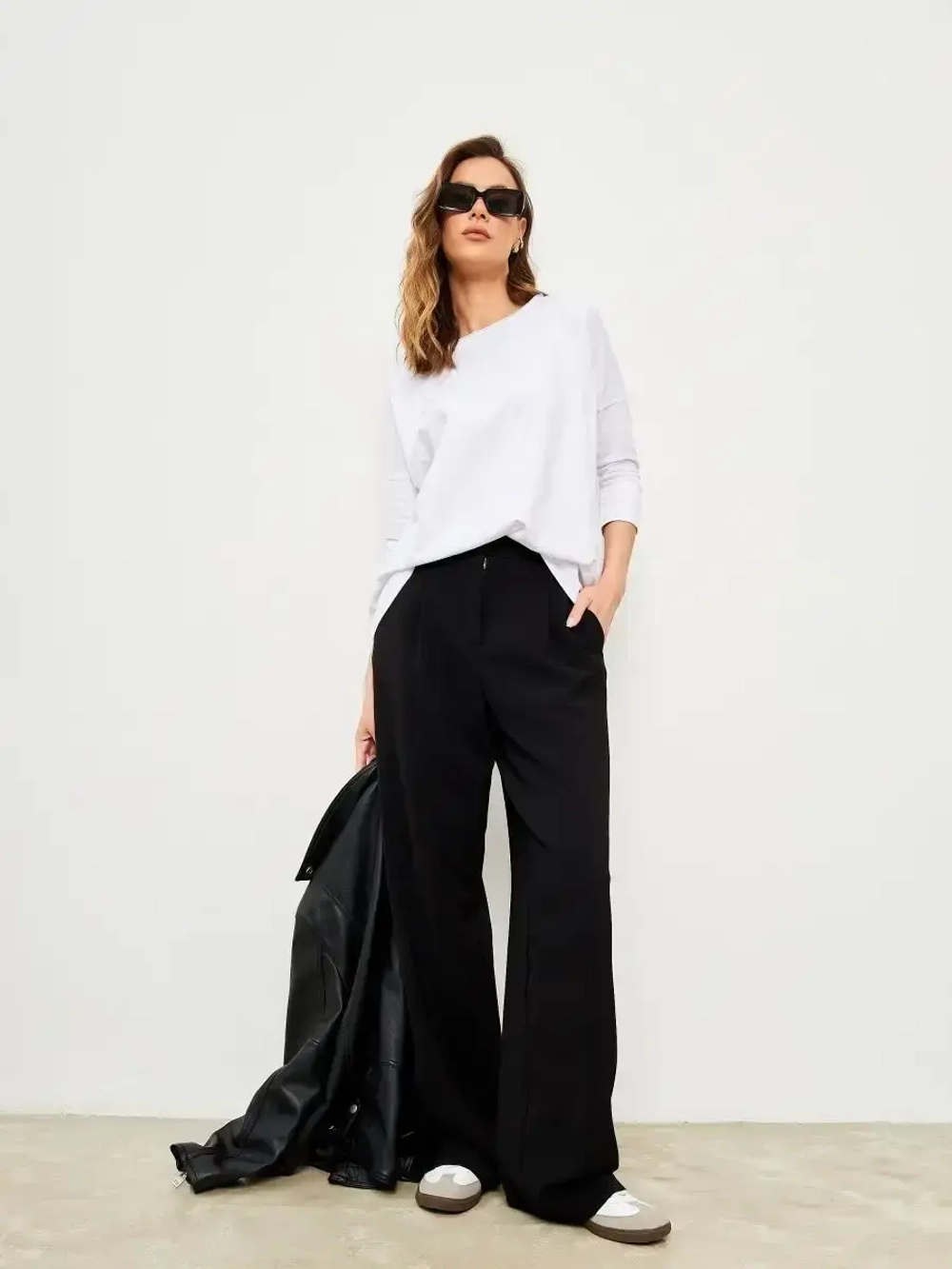 Лонгслив оверсайз с рукавом 3/4