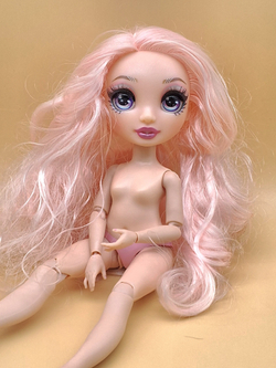 Кукла Rainbow High Bella Parker