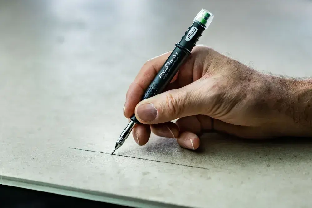 PICA-MARKER 7070 Строительный карандаш автоматический Pica FINE Dry с грифелем 0,9 мм