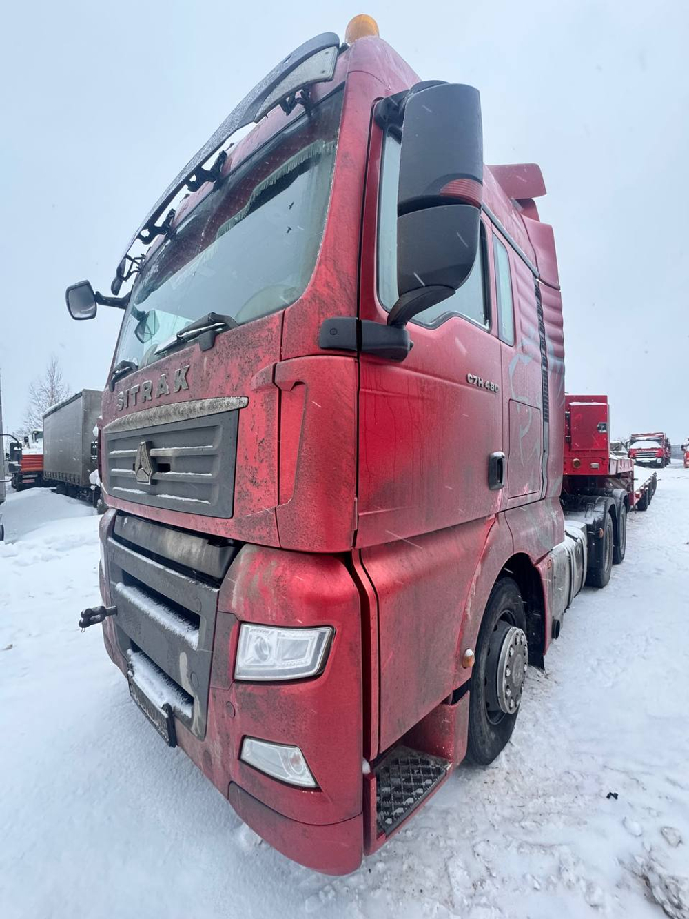 SITRAK C7H 6x2 Седельный тягач ZZ4256V363HE1 (Дизельный, 12,4 л, 480 л.с., АТ)