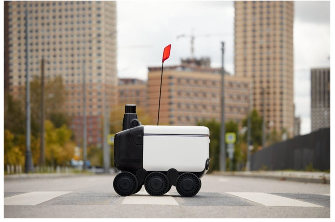 Яндекс заменит каждого десятого курьера роботом