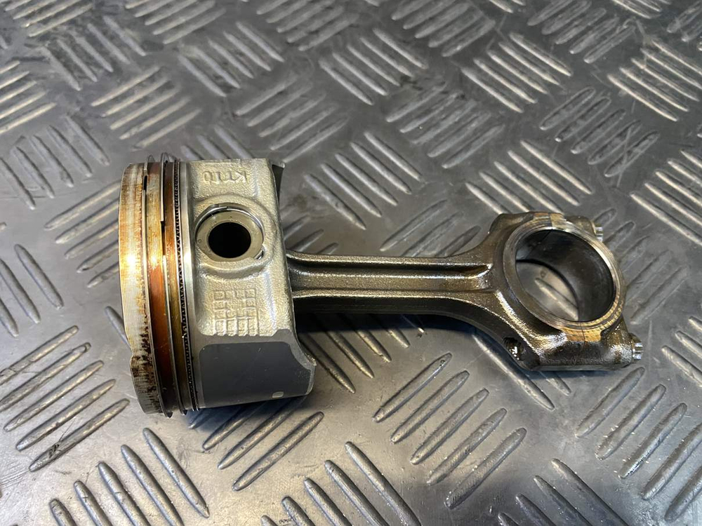 Поршень с шатуном KTM 250 Duke 2020