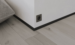 Антиплинтус Апл 02.2700.15. Черный 16х26х2700мм