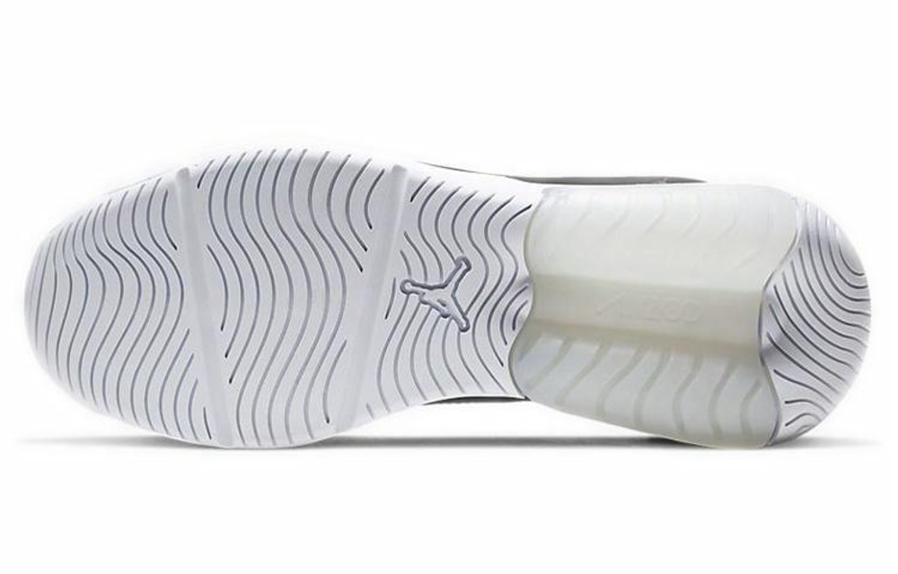 Кроссовки Jordan Maxin 200 (Женская размерная сетка)