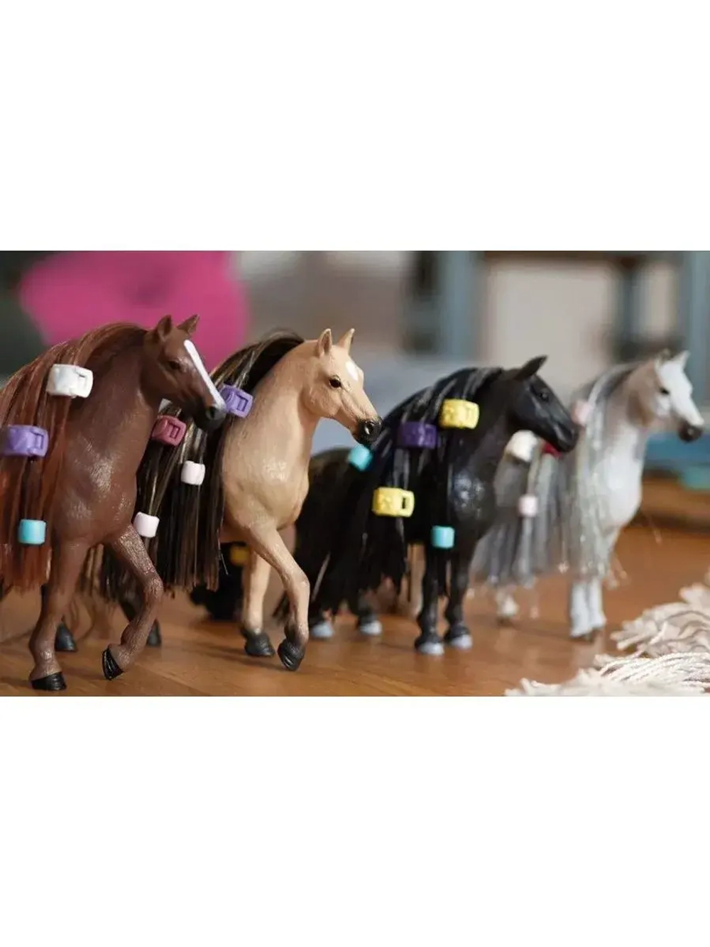 Набор Aнглийская чистокровная кобыла Schleich 42582
