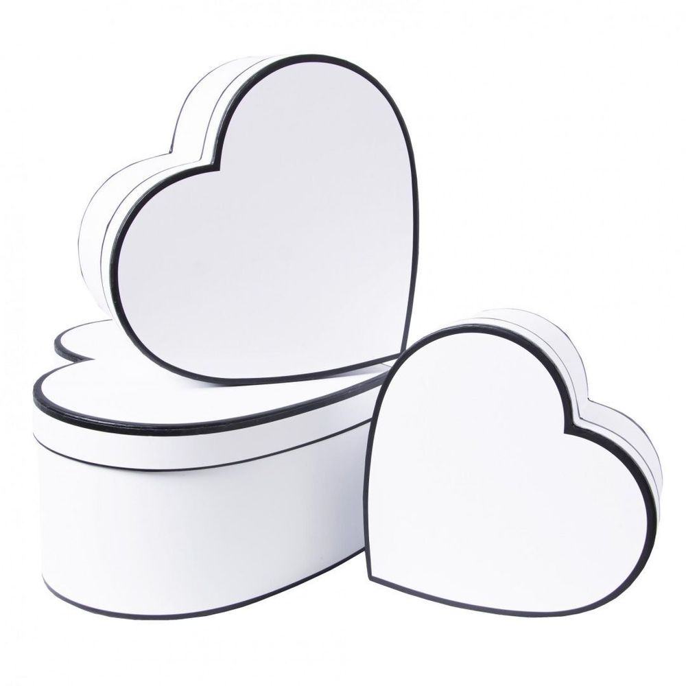 Коробка сердце "ЧЕРНАЯ КАЙМА НА БЕЛОМ" 21*20*9.5