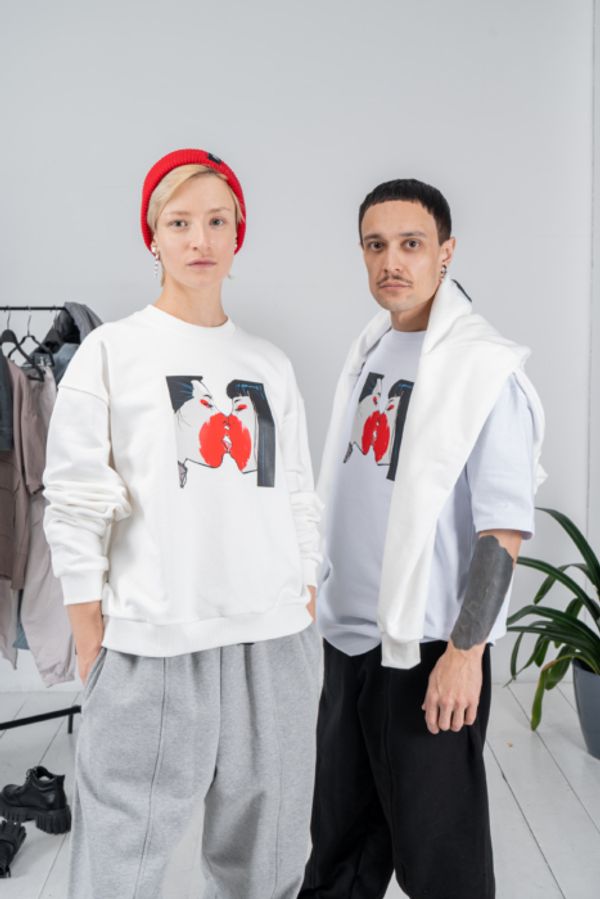 Толстовка Japan Kiss кроп белая - фото 3