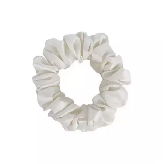 Резинка шелковая средняя белая