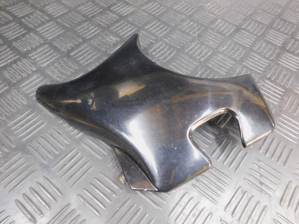 пластик передний правый Honda Shadow 400 NC34 052571