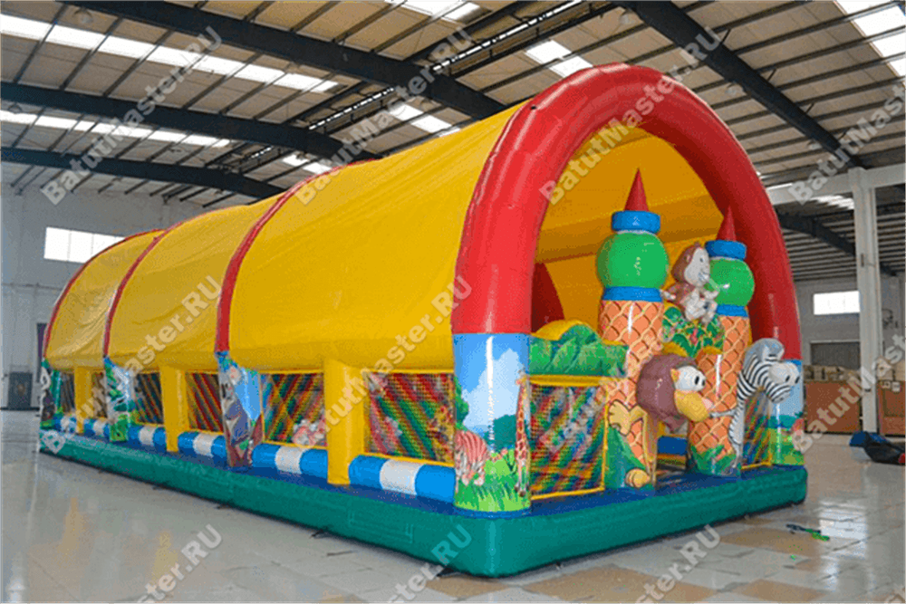 Коммерческий надувной батут "Зверята с крышей" 12*7*6 м