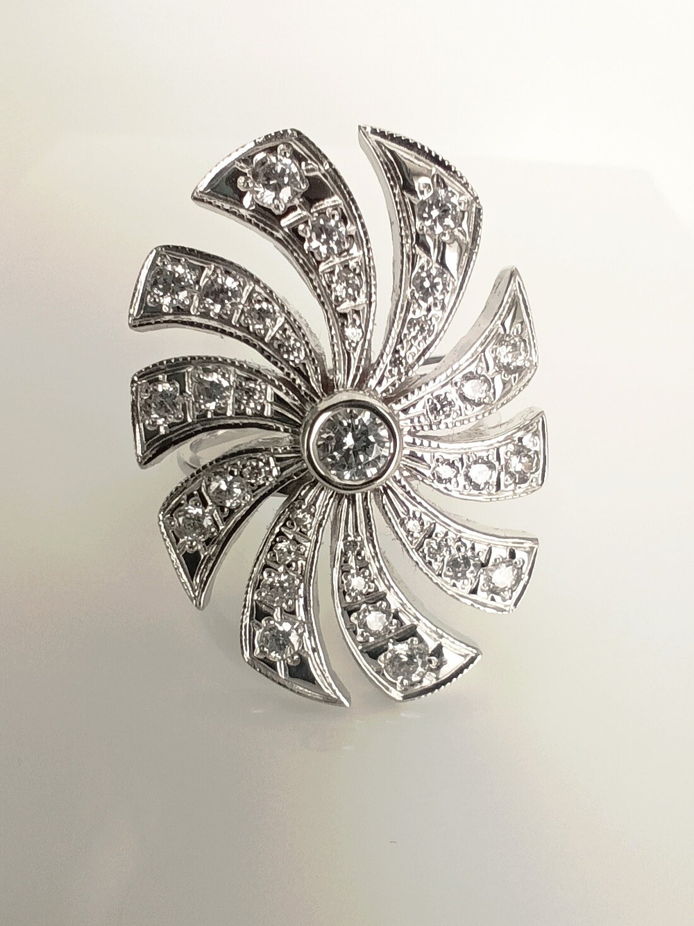 Кольцо ювелирное "Эстерелла", серебро 925*, родированное, с фианитом/Ф